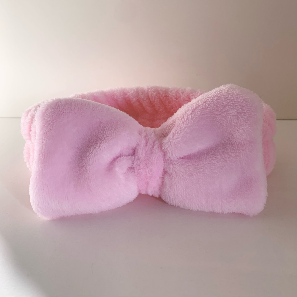 NWOT Pink furry bow headband